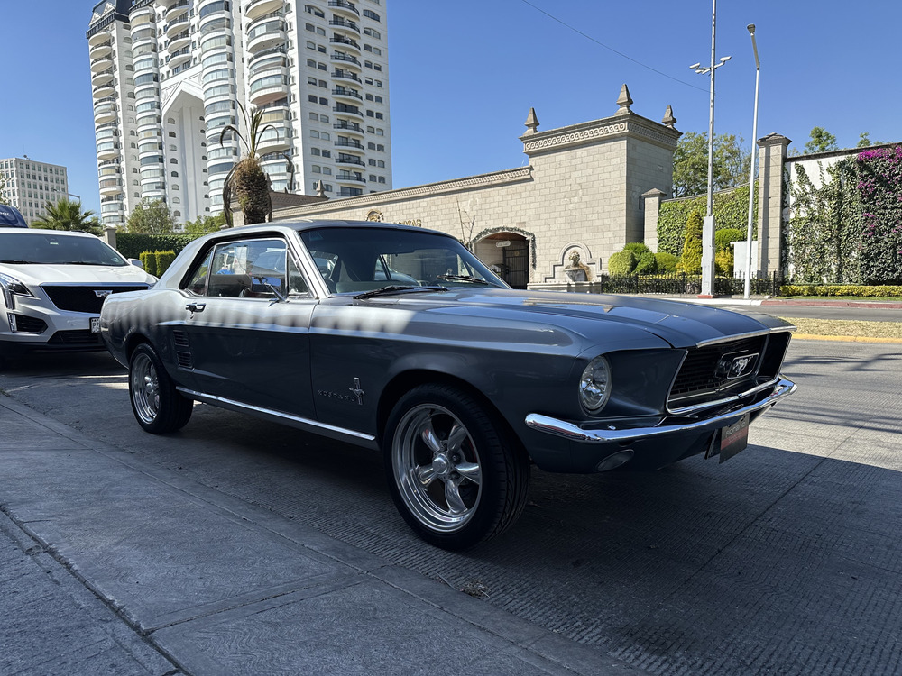 Ford Mustang Hard Top