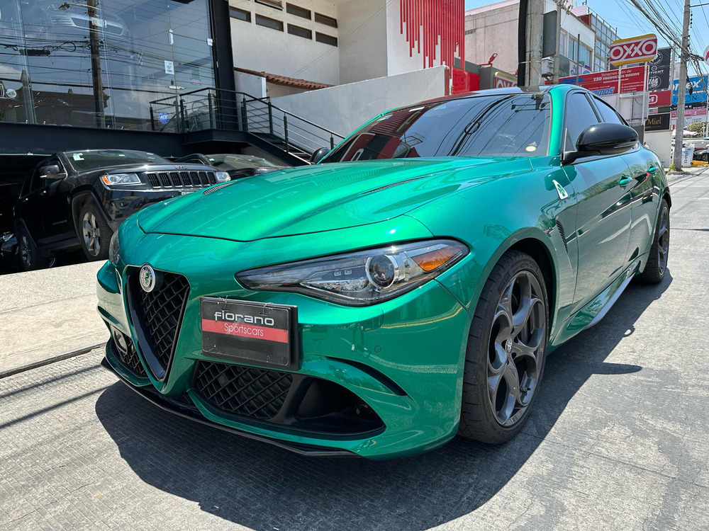Alfa Romeo Giulia 2022 2.9l Quadrifoglio V6 Bi-turbo At