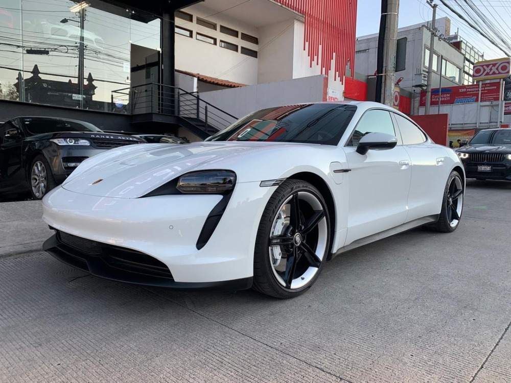 Porsche Taycan